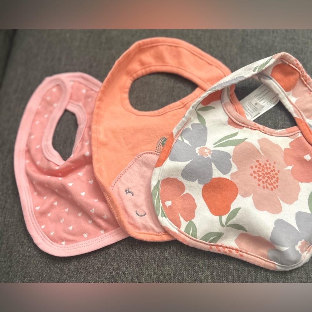 Floral and Heart Print Baby Bib Set